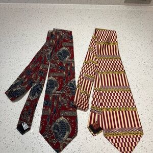 Metropolitan Museum of Arts Red and Gold Patterned Ties